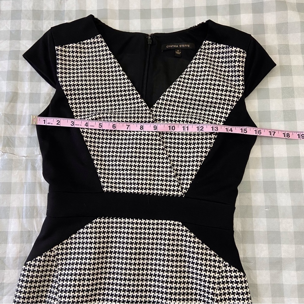 Cynthia Steffe Houndstooth Colorblock Sheath Dress Black White Size 0 Office Chi - Picture 9 of 16